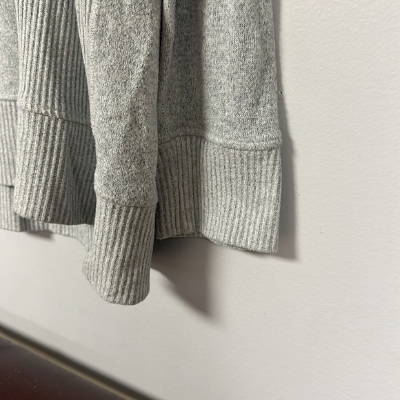 Eddie Bauer gray  cowl / turtle  neck pullover shirt, XL - Picture 5 of 7